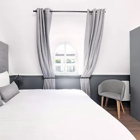 Luxurious Parisian-style In Parigi