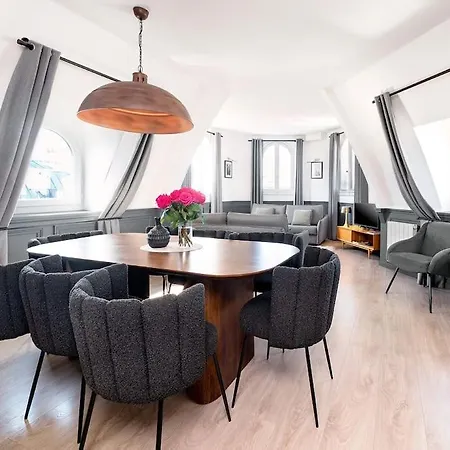 Appartamento Luxurious Parisian-style In *